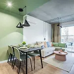 Apartment Vacationclub - Port 109 *